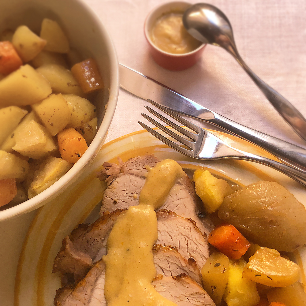 italian pork loin with apples - traditional recipe
