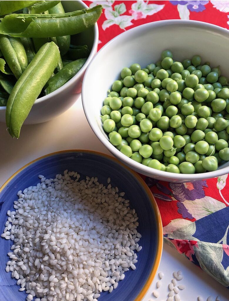Peas, peas pots and rice in 3 different plates