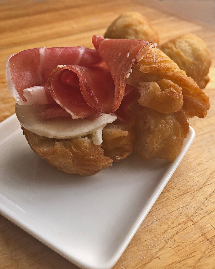 fried pizza with prosciutto