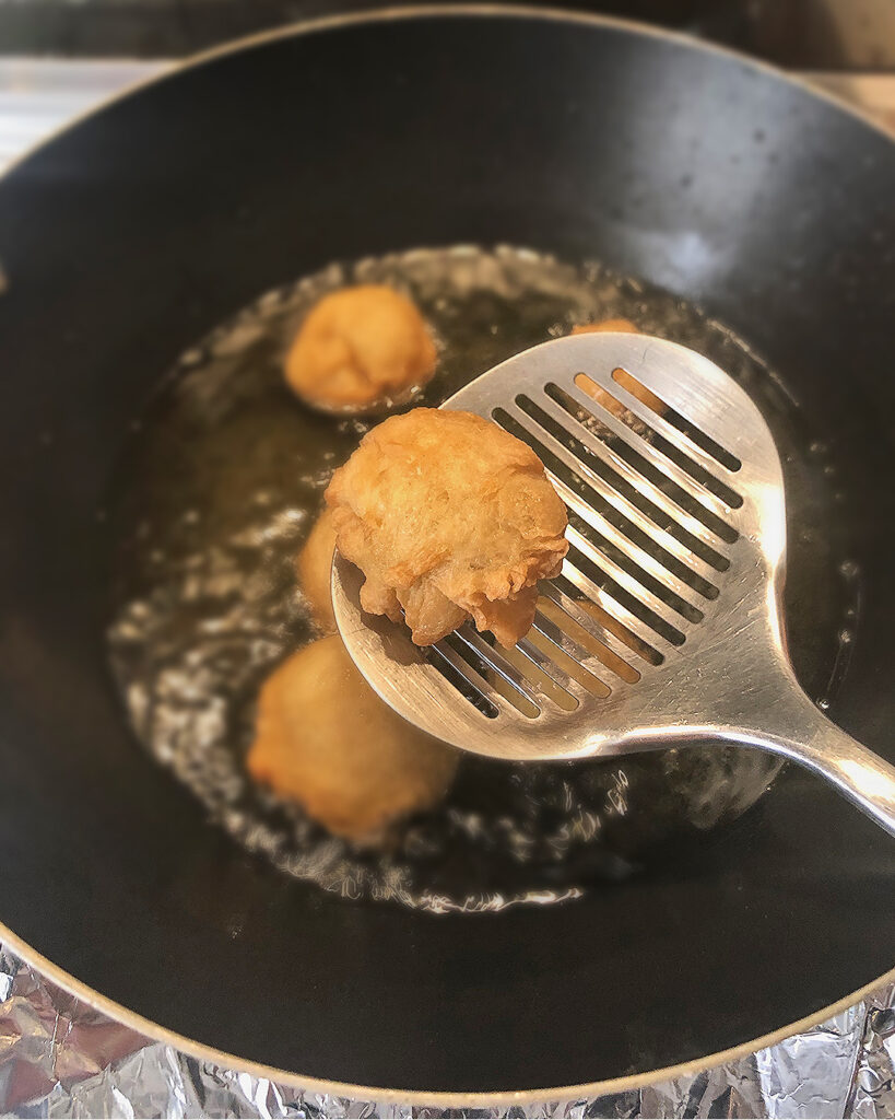 pizza pieces fried in oil