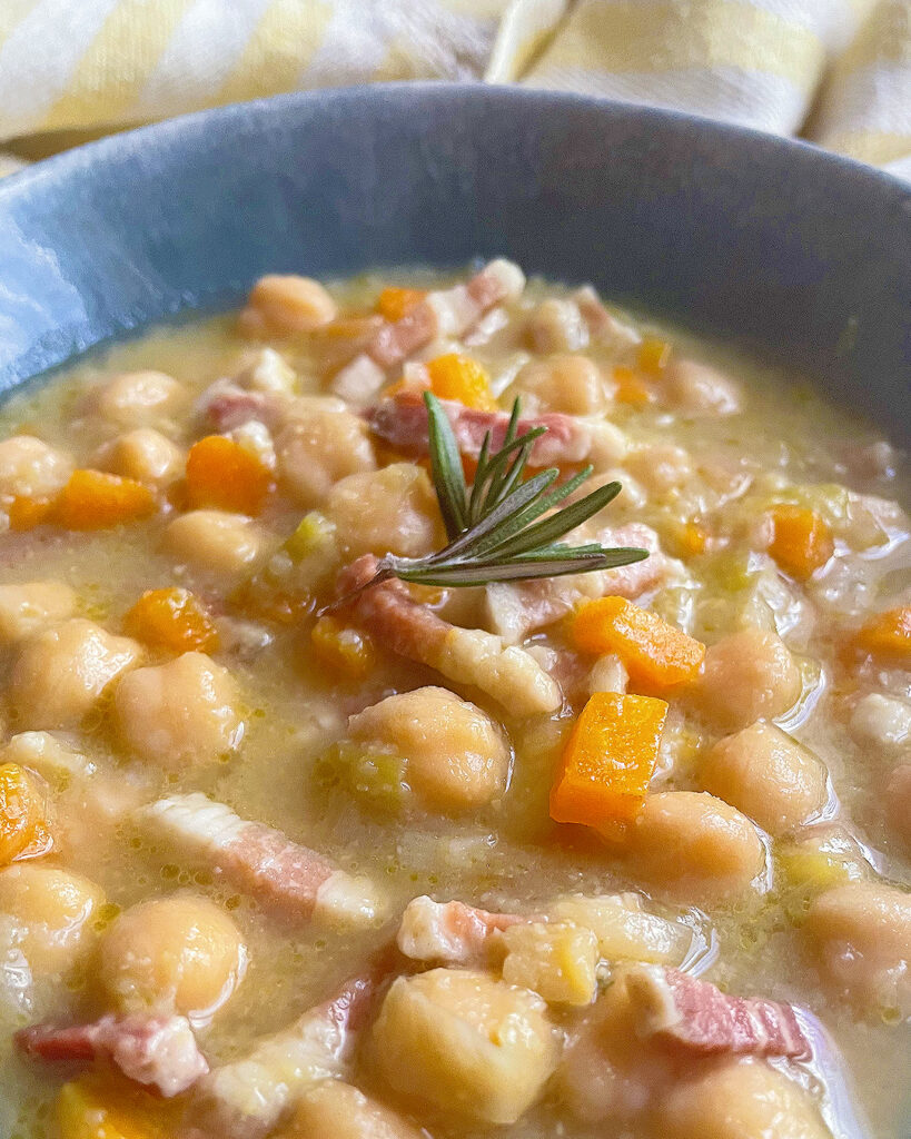 close up of friday chickpeas soup
