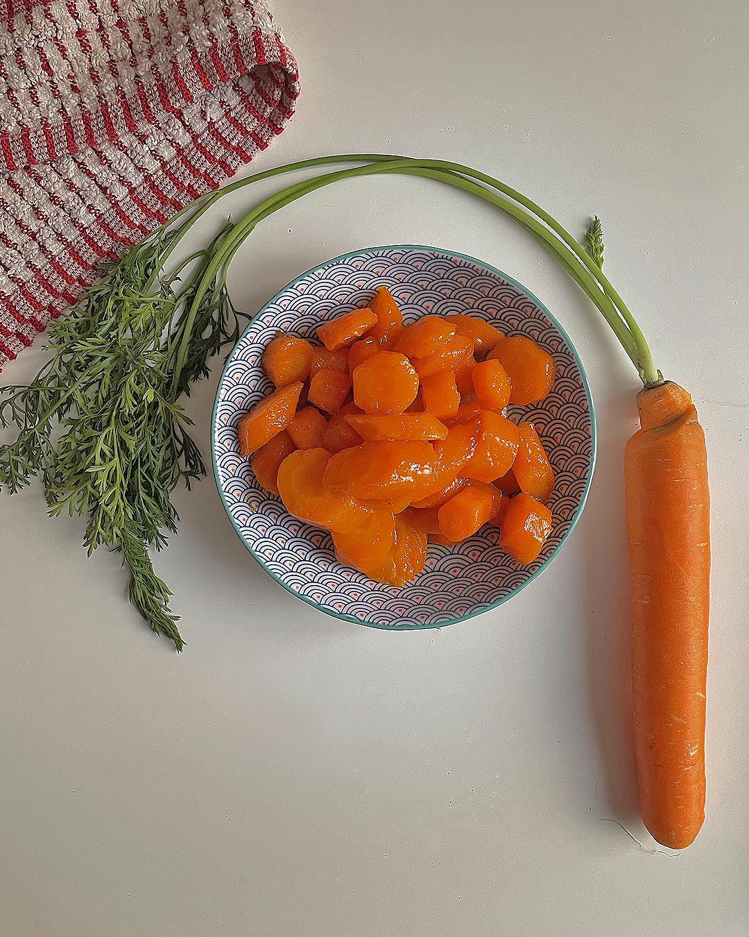 carrots fresh and cooked