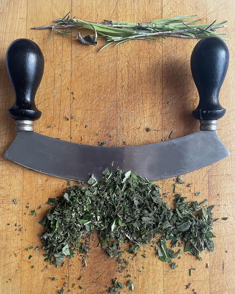 aromatic herbs finely chopped