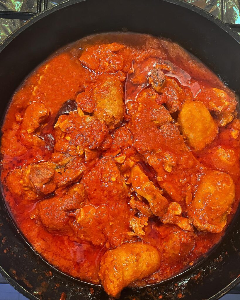 ribs are finally cookend in tomato sauce