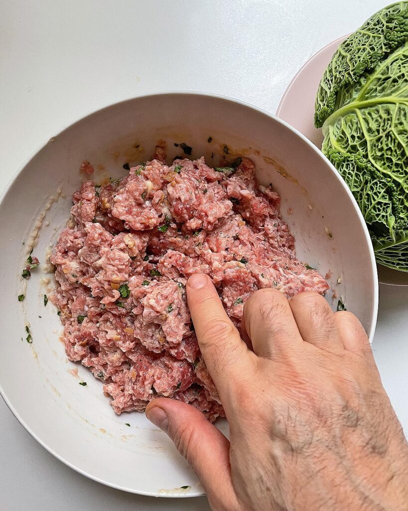 the meat dough for cabbage rolls